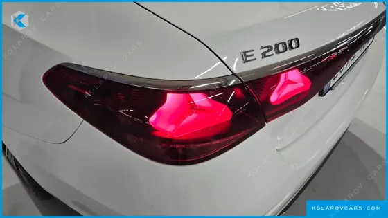 MERCEDES E-CLASS E200 AVANTGARDE