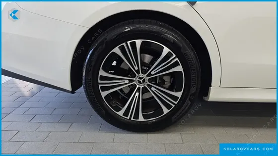 MERCEDES E-CLASS E200 AVANTGARDE