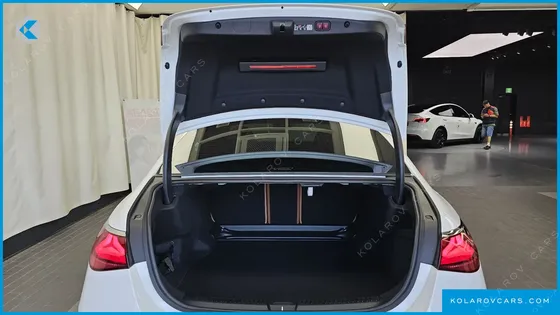 MERCEDES E-CLASS E200 AVANTGARDE