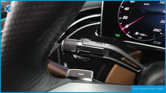 MERCEDES E-CLASS E300 4MATIC AMG LINE