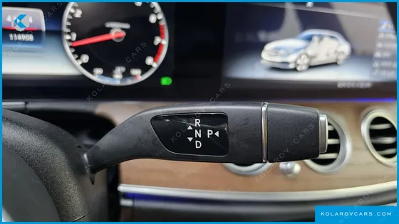 MERCEDES E-CLASS E300 4MATIC EXCLUSIVE