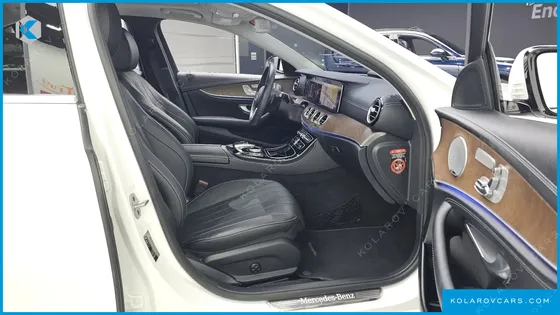 MERCEDES E-CLASS E300 4MATIC EXCLUSIVE