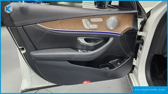 MERCEDES E-CLASS E300 4MATIC EXCLUSIVE