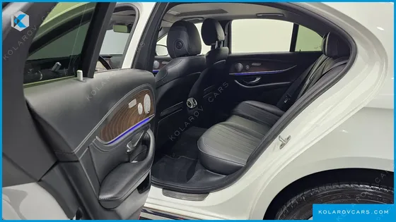 MERCEDES E-CLASS E300 4MATIC EXCLUSIVE