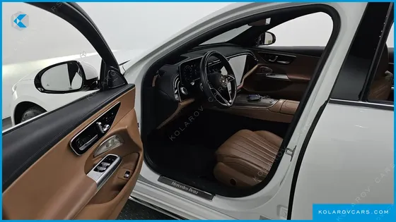 MERCEDES E-CLASS E300 4MATIC EXCLUSIVE