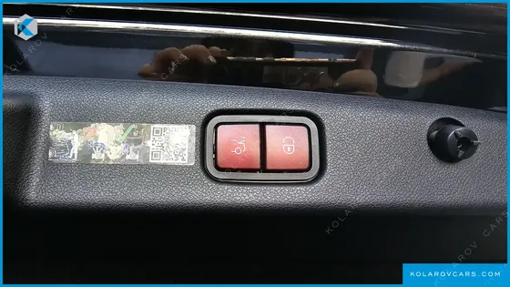 MERCEDES E-CLASS E300 4MATIC EXCLUSIVE