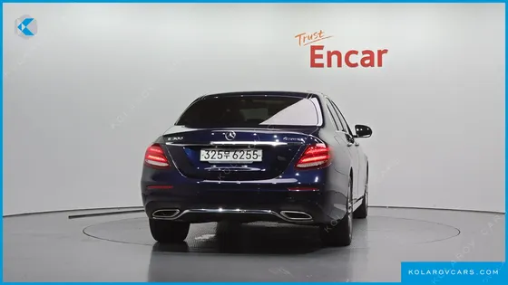 MERCEDES E-CLASS E300 4MATIC AMG LINE
