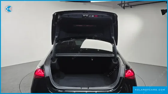 MERCEDES E-CLASS E200 AVANTGARDE
