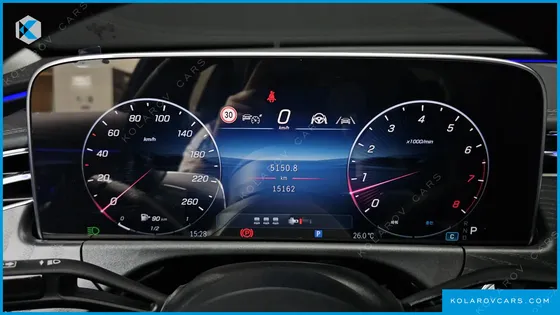 MERCEDES E-CLASS E200 AVANTGARDE
