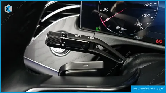 MERCEDES E-CLASS E200 AVANTGARDE