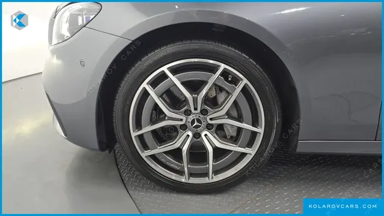MERCEDES E-CLASS E220D 4MATIC AMG LINE