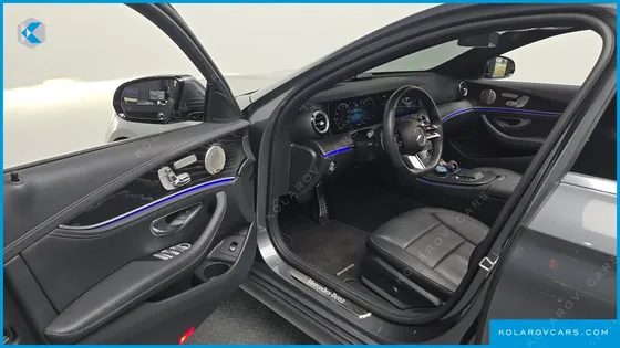 MERCEDES E-CLASS E220D 4MATIC AMG LINE
