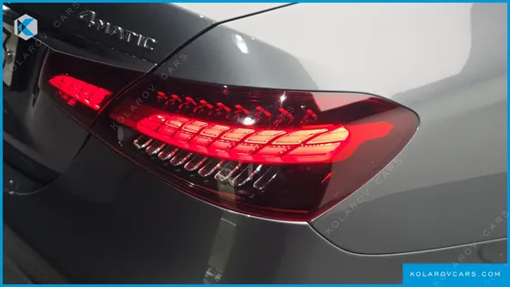MERCEDES E-CLASS E220D 4MATIC AMG LINE