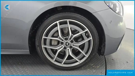 MERCEDES E-CLASS E220D 4MATIC AMG LINE
