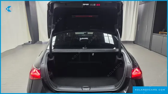 MERCEDES E-CLASS E200 AVANTGARDE
