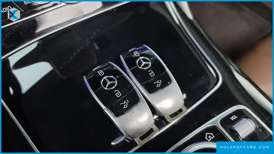 MERCEDES E-CLASS E220D EXCLUSIVE