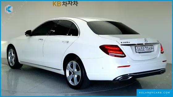 MERCEDES E-CLASS E220D AVANTGARDE