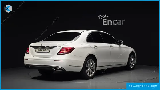 MERCEDES E-CLASS E300 EXCLUSIVE