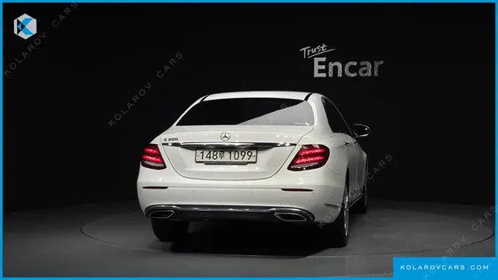 MERCEDES E-CLASS E300 EXCLUSIVE