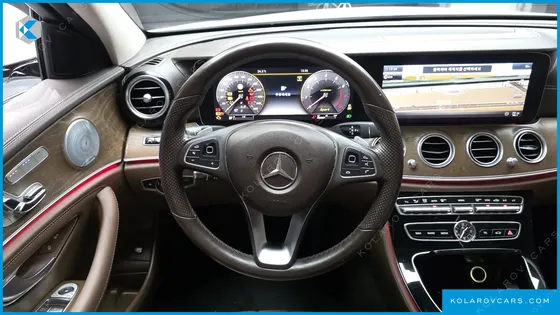 MERCEDES E-CLASS E300 EXCLUSIVE