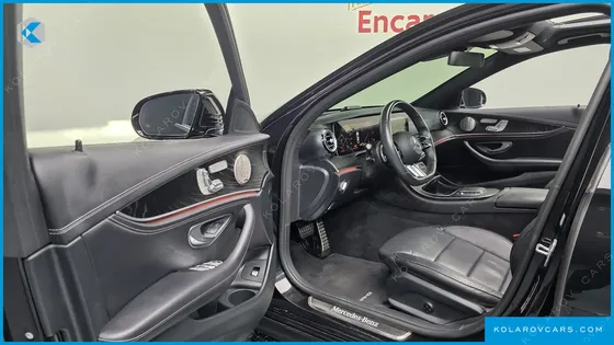 MERCEDES E-CLASS E220D 4MATIC AMG LINE