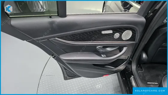 MERCEDES E-CLASS E220D 4MATIC AMG LINE
