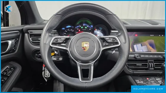 PORSCHE MACAN 2.0