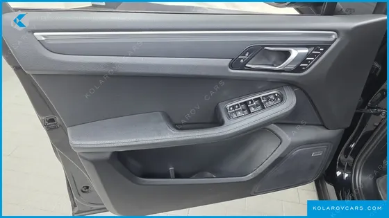 PORSCHE MACAN 2.0
