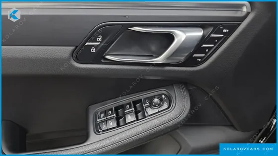 PORSCHE MACAN 2.0