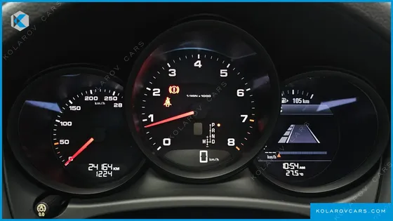PORSCHE MACAN 2.0
