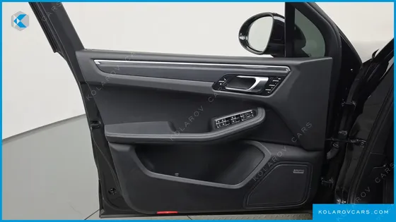 PORSCHE MACAN 2.0