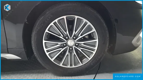 HYUNDAI GRANDEUR EXCLUSIVE