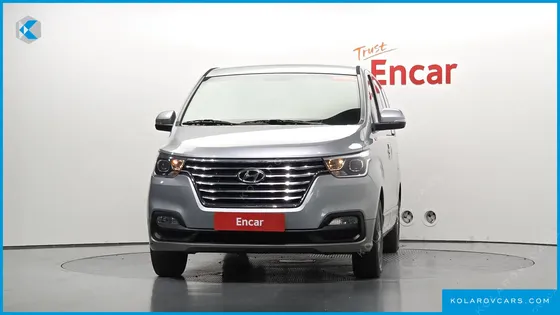 HYUNDAI STAREX URBAN 9-SEATER