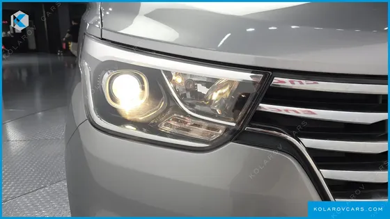 HYUNDAI STAREX URBAN 9-SEATER