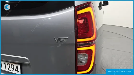 HYUNDAI STAREX URBAN 9-SEATER