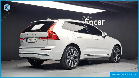 VOLVO XC60 B6 INSCIRTION