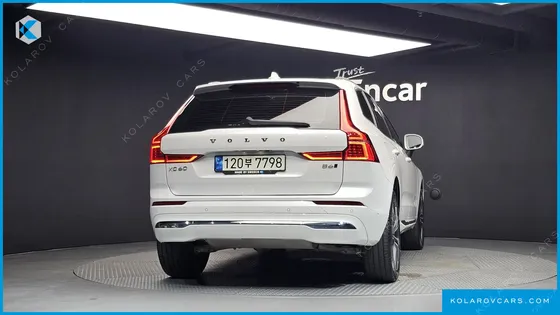 VOLVO XC60 B6 INSCIRTION