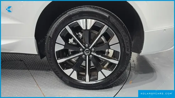VOLVO XC60 B5 ULTRA BRIGHT