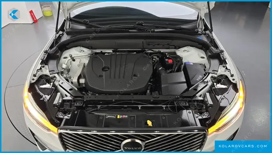 VOLVO XC60 B5 ULTRA BRIGHT