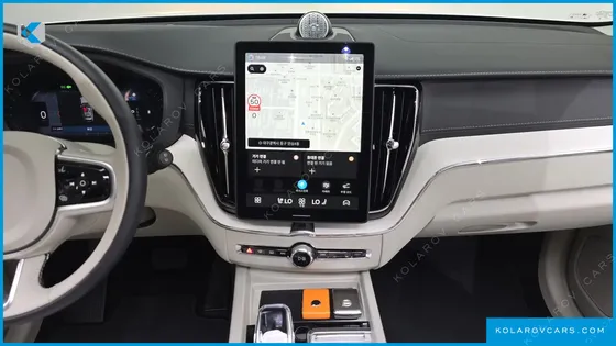VOLVO XC60 B5 ULTRA BRIGHT