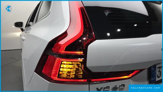 VOLVO XC60 B5 ULTRA BRIGHT