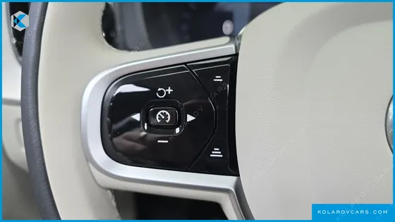 VOLVO XC60 B5 ULTRA BRIGHT