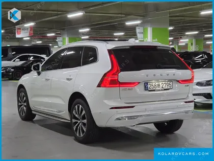 VOLVO XC60 B5 ULTIMATE BRIGHT