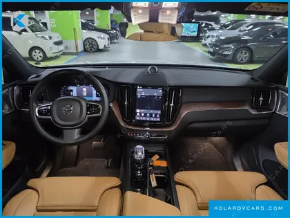 VOLVO XC60 B5 ULTIMATE BRIGHT