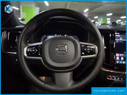 VOLVO XC60 B5 ULTIMATE BRIGHT