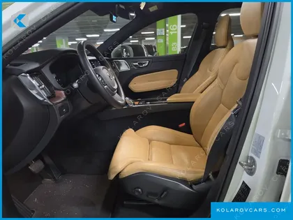 VOLVO XC60 B5 ULTIMATE BRIGHT
