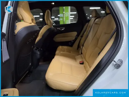 VOLVO XC60 B5 ULTIMATE BRIGHT