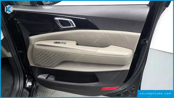 KIA CARNIVAL HEV 9SEATER SIGNATURE