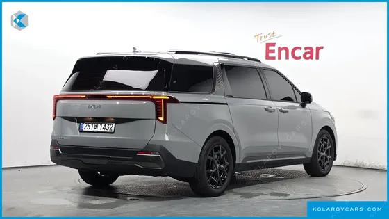 KIA CARNIVAL GASOLINE 9-SEATER GRAVITY