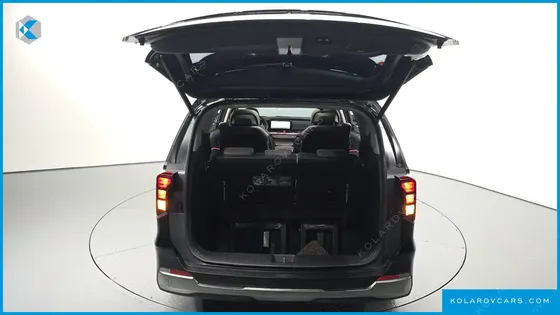 KIA CARNIVAL GASOLINE 7-SEATER NOBLESSE